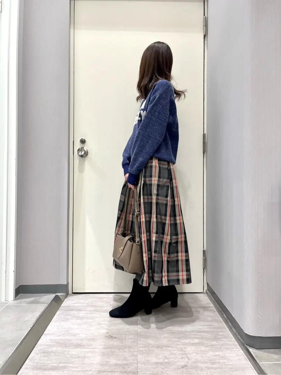 ANY 金井 コーディネート画像