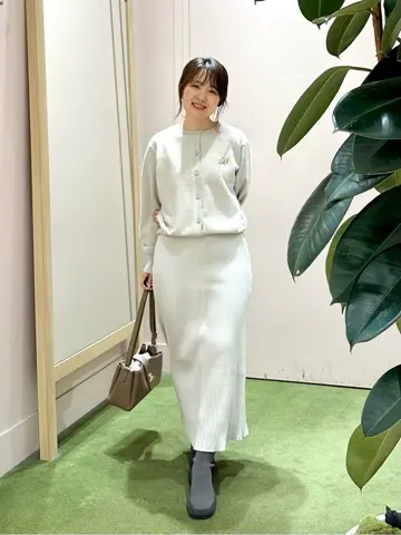 ANY フジコ コーディネート画像