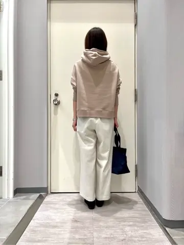 ANY 金井 コーディネート画像