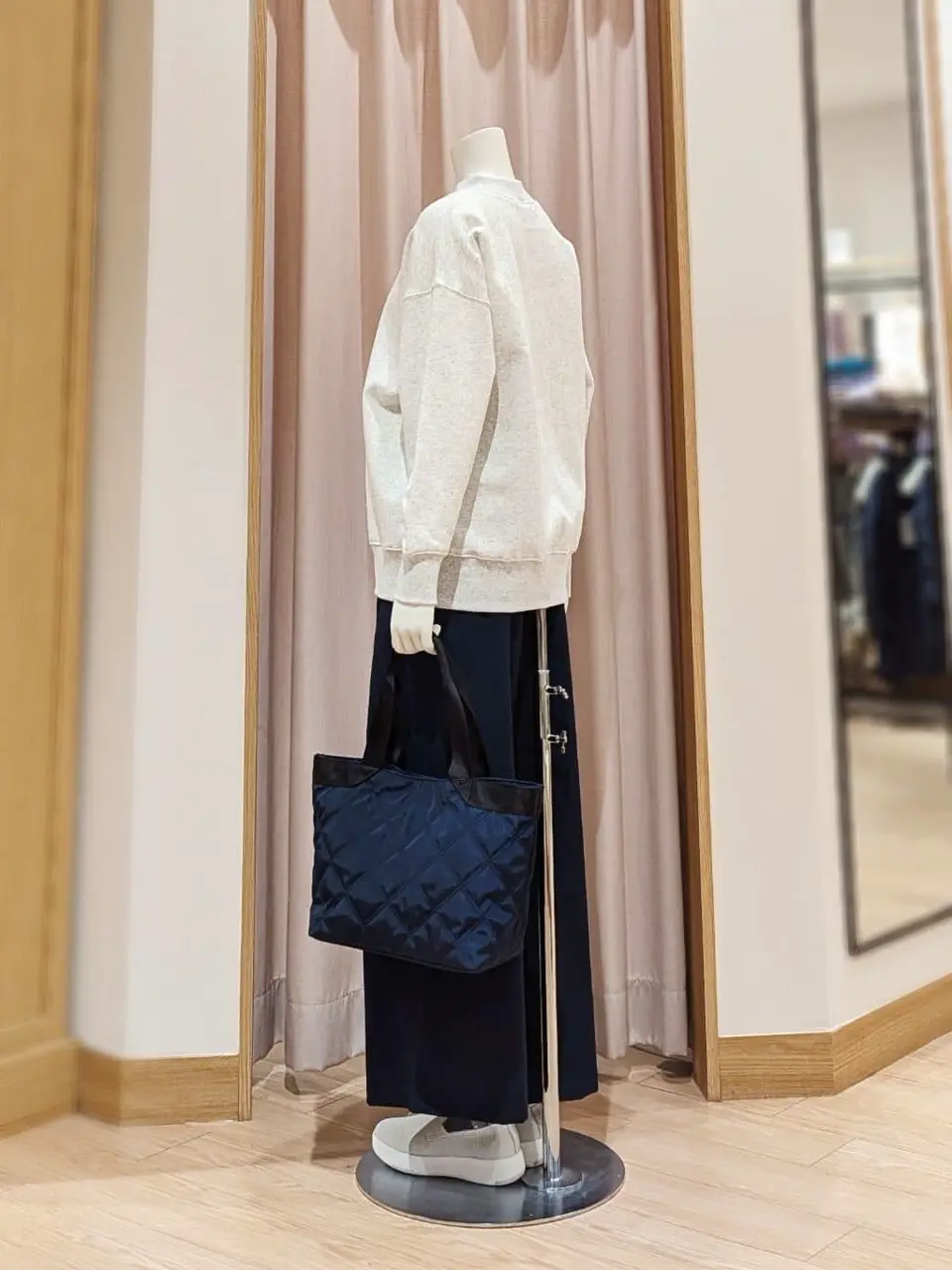 ANY 岩田 コーディネート画像