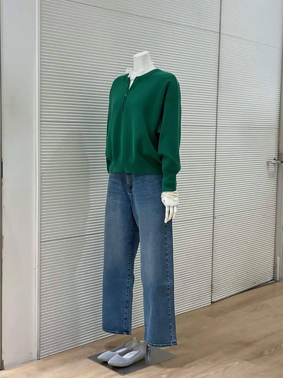 ANY こばやし コーディネート画像