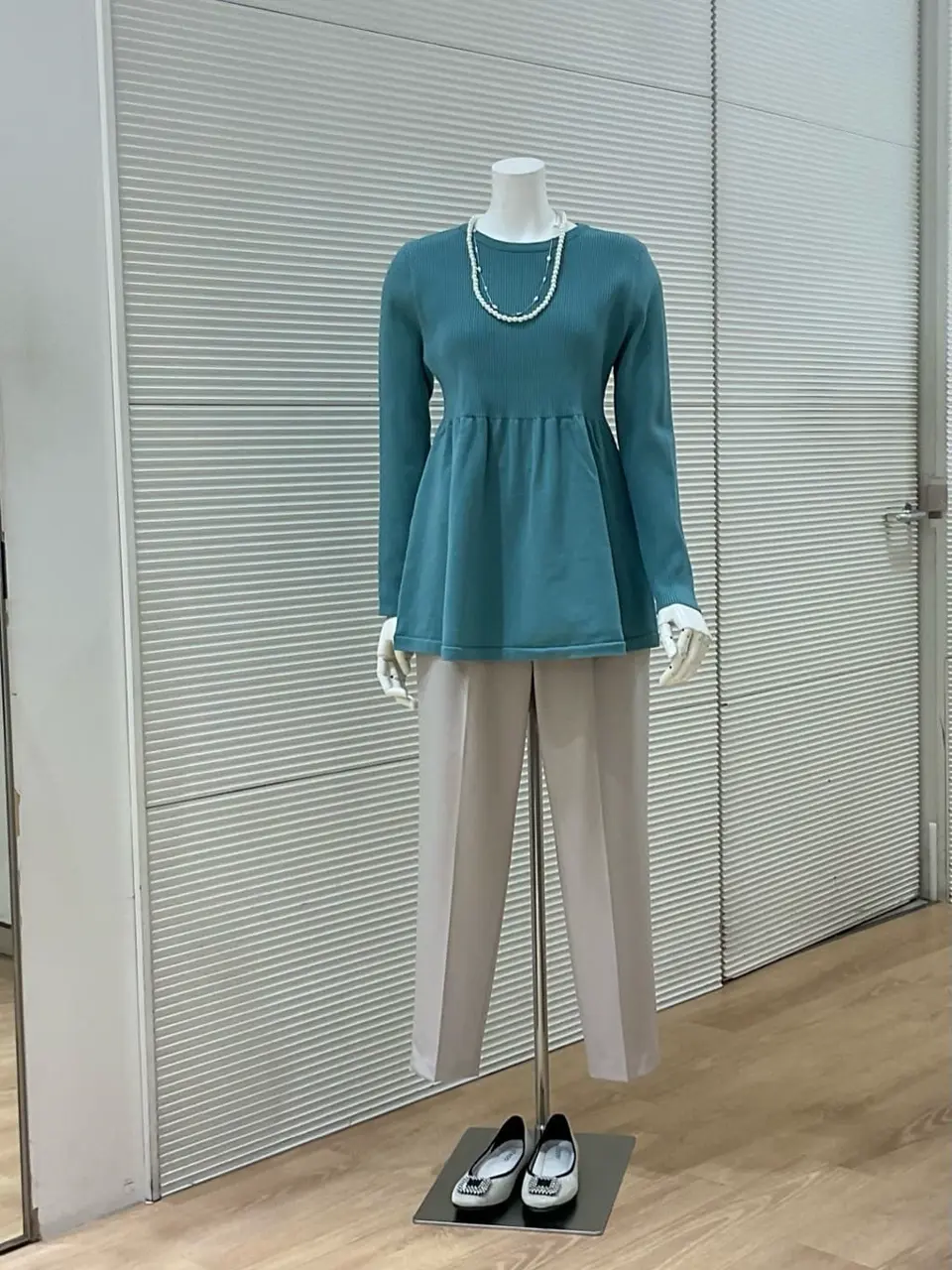 ANY こばやし コーディネート画像