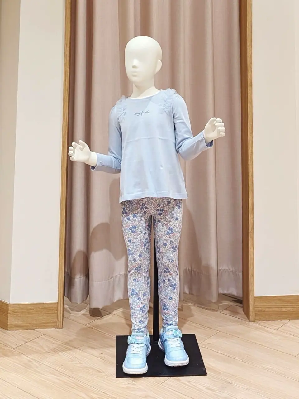 ANY 奥原 コーディネート画像