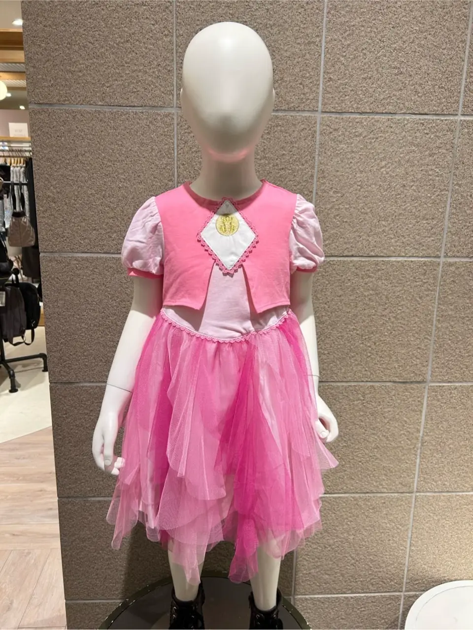 ANY 岡田 コーディネート画像