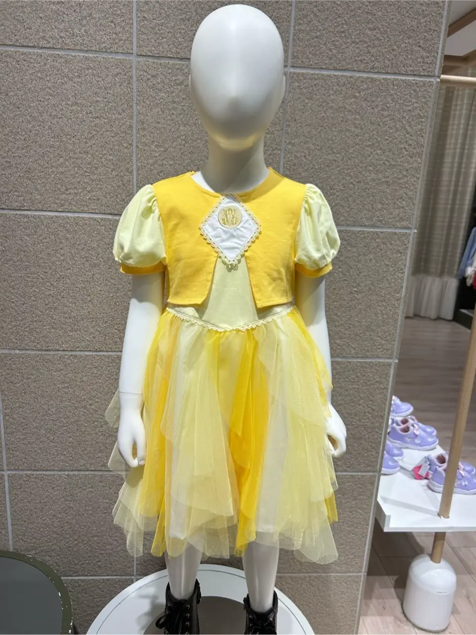 ANY 岡田 コーディネート画像