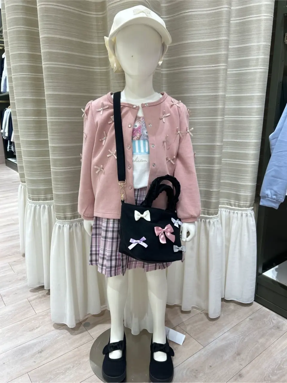 ANY 岡田 コーディネート画像