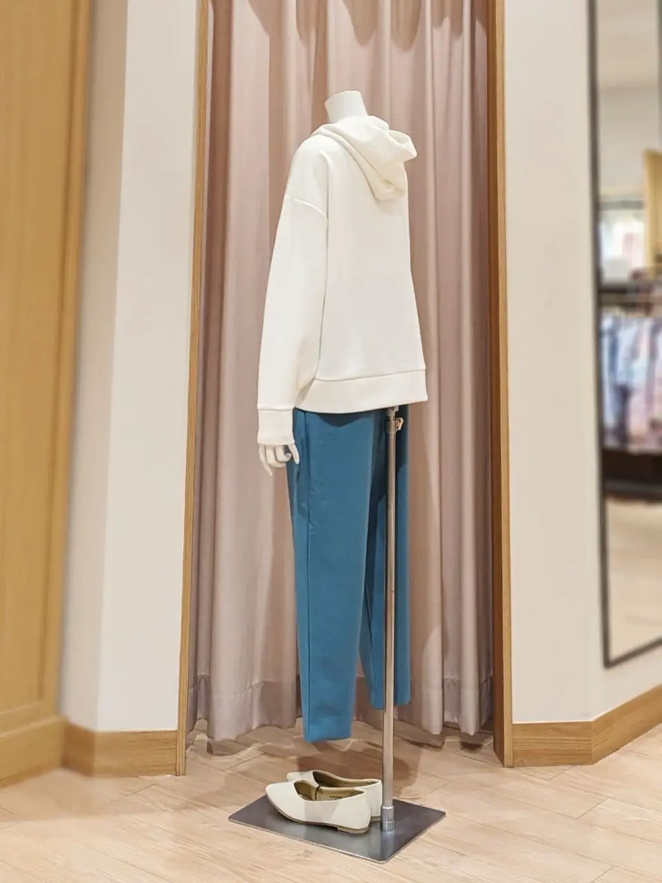 ANY 岩田 コーディネート画像