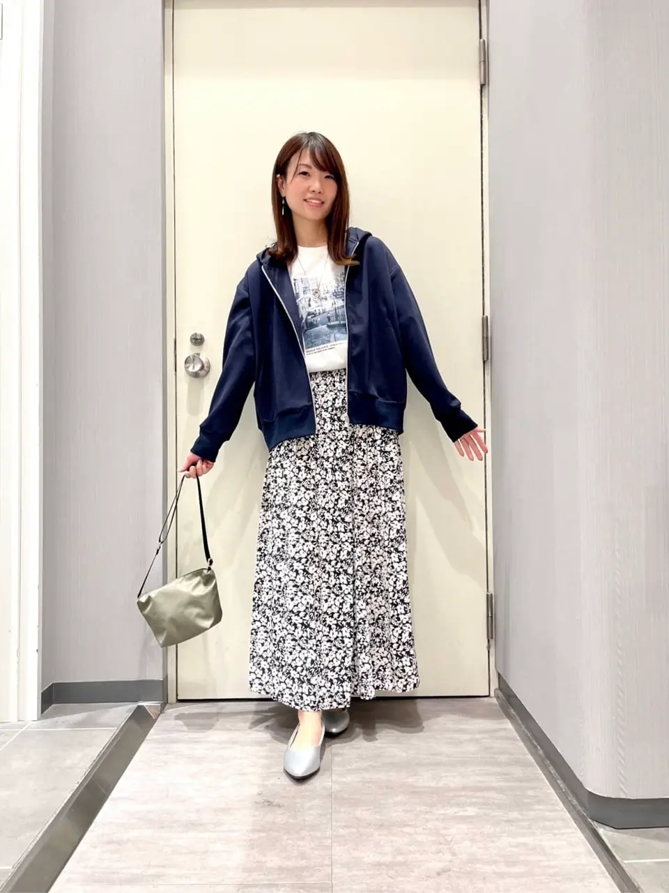 ANY 金井 コーディネート画像