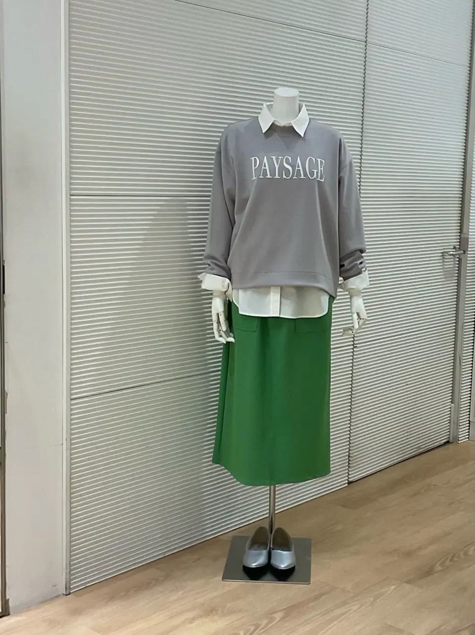 ANY こばやし コーディネート画像