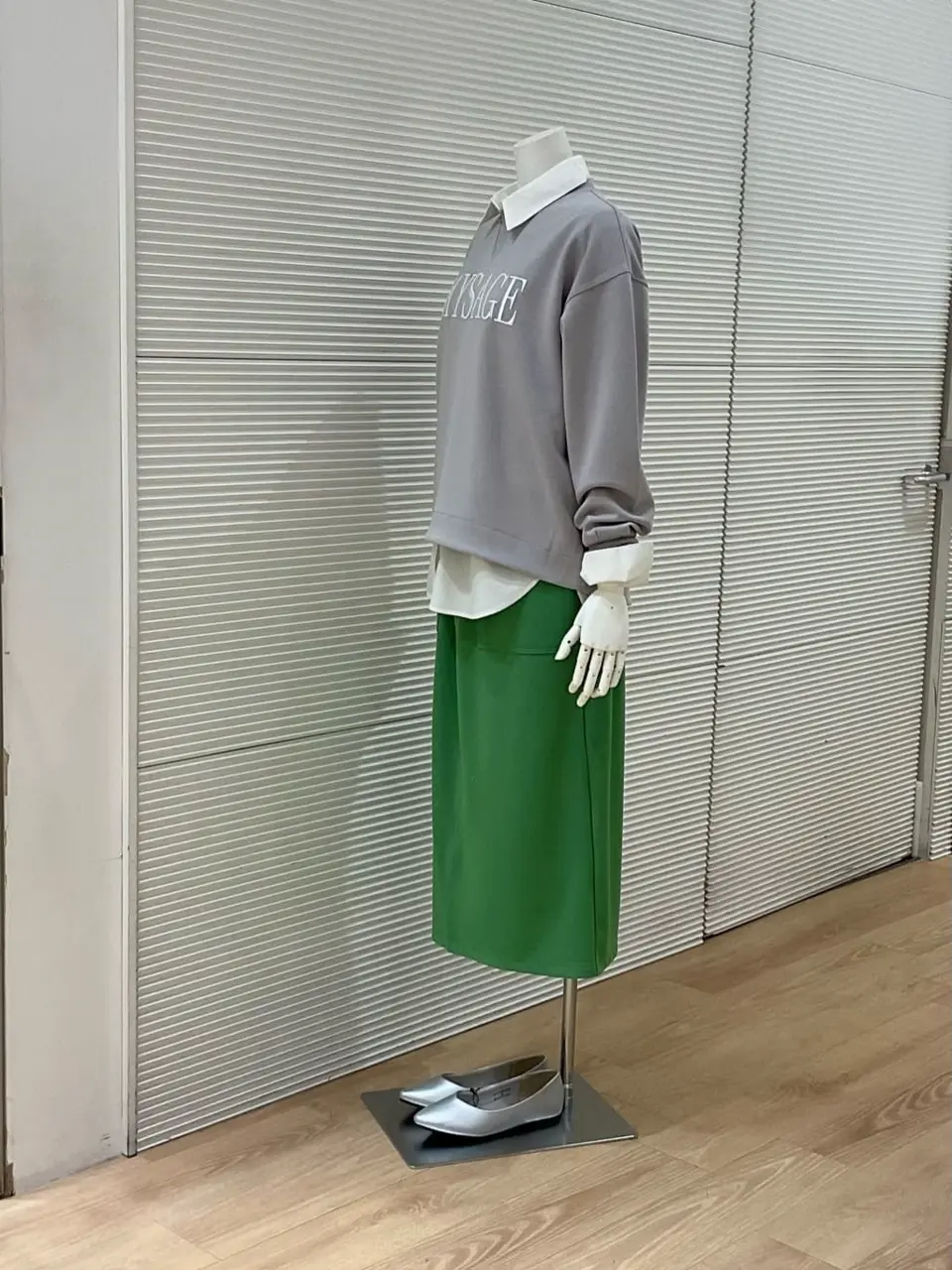 ANY こばやし コーディネート画像