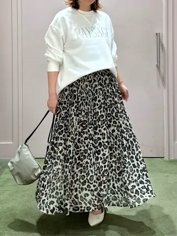 ANY フジコ コーディネート画像