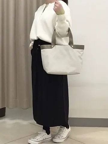 ANY カモガワ コーディネート画像