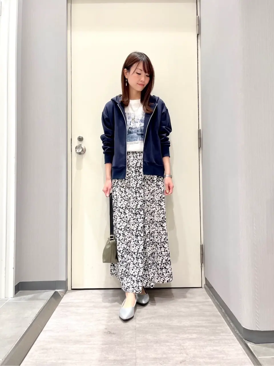 ANY 金井 コーディネート画像