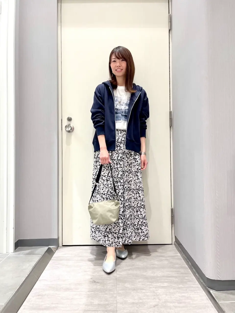 ANY 金井 コーディネート画像