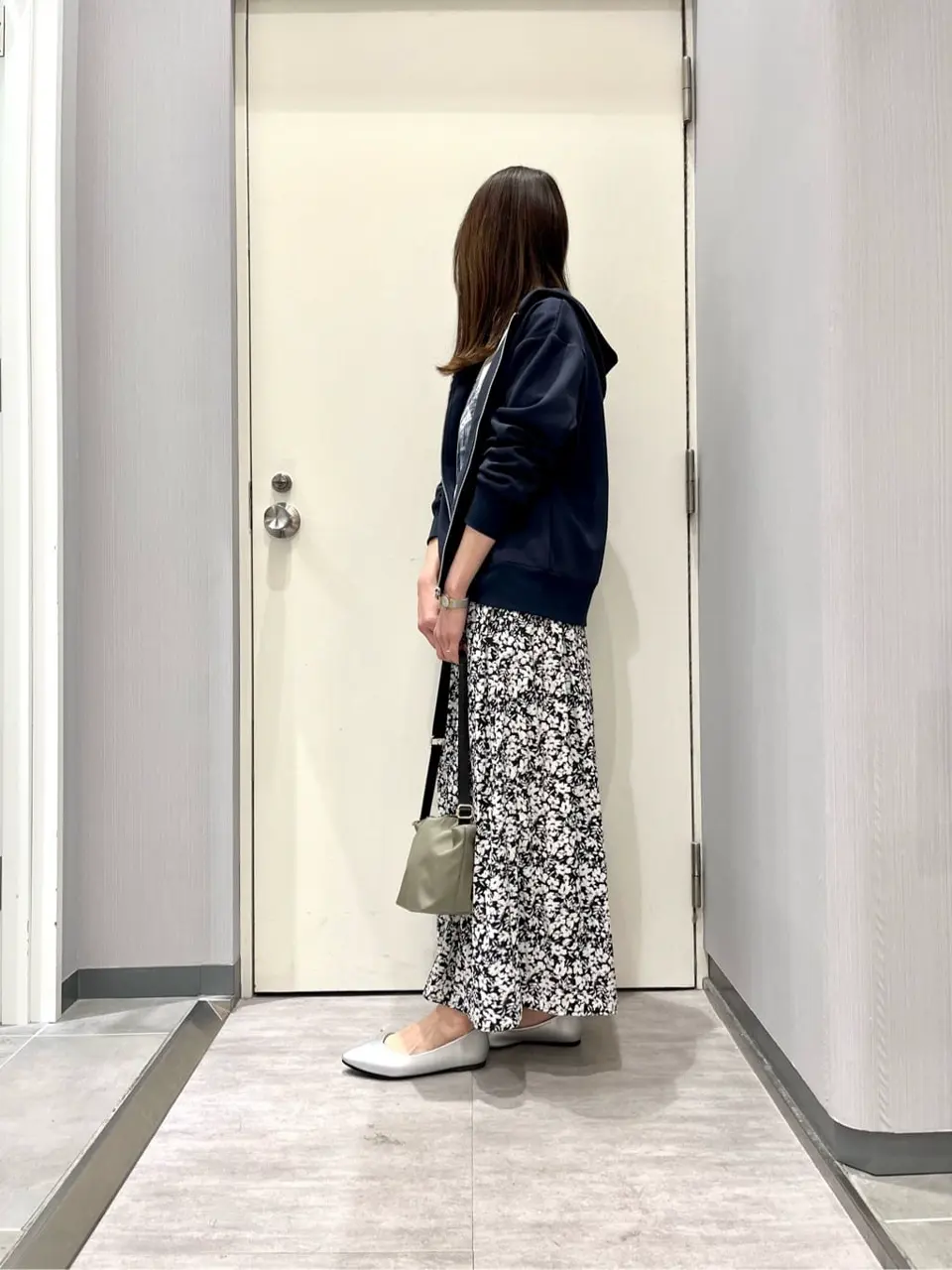 ANY 金井 コーディネート画像