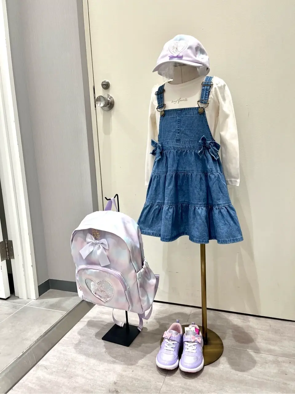 ANY 金井 コーディネート画像