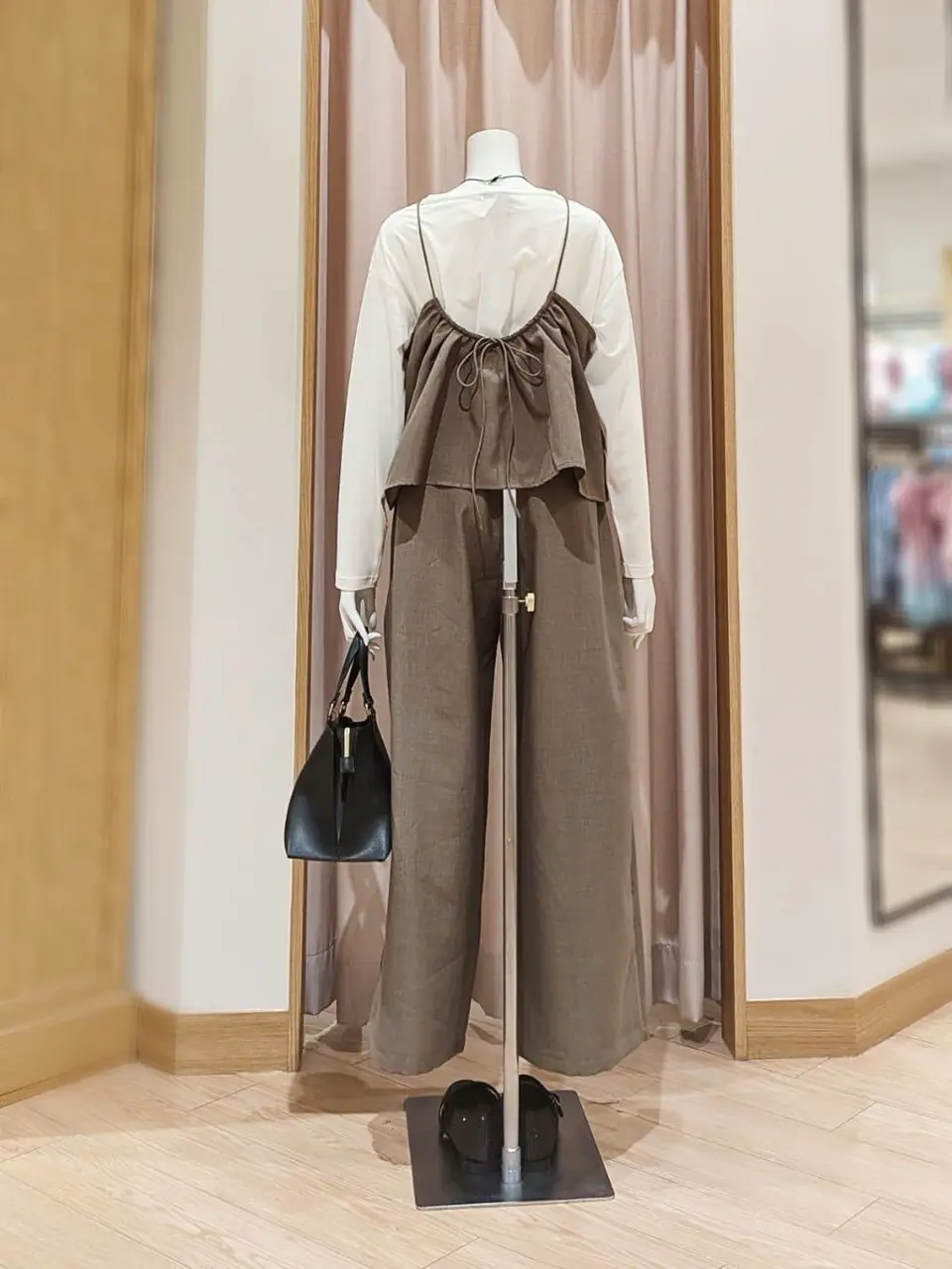 ANY 岩田 コーディネート画像