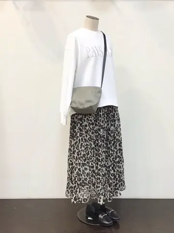 ANY 河村 コーディネート画像