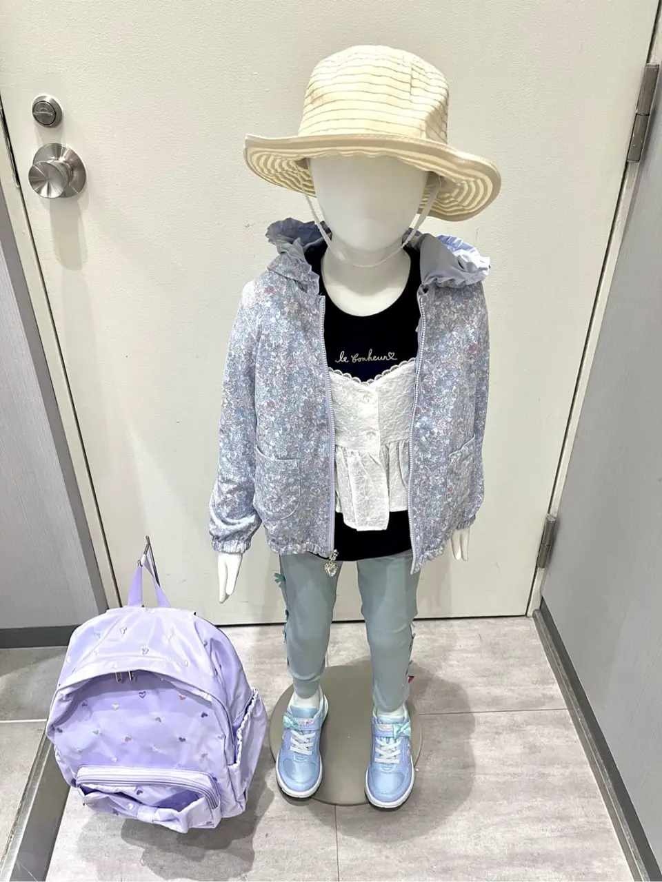 ANY 金井 コーディネート画像