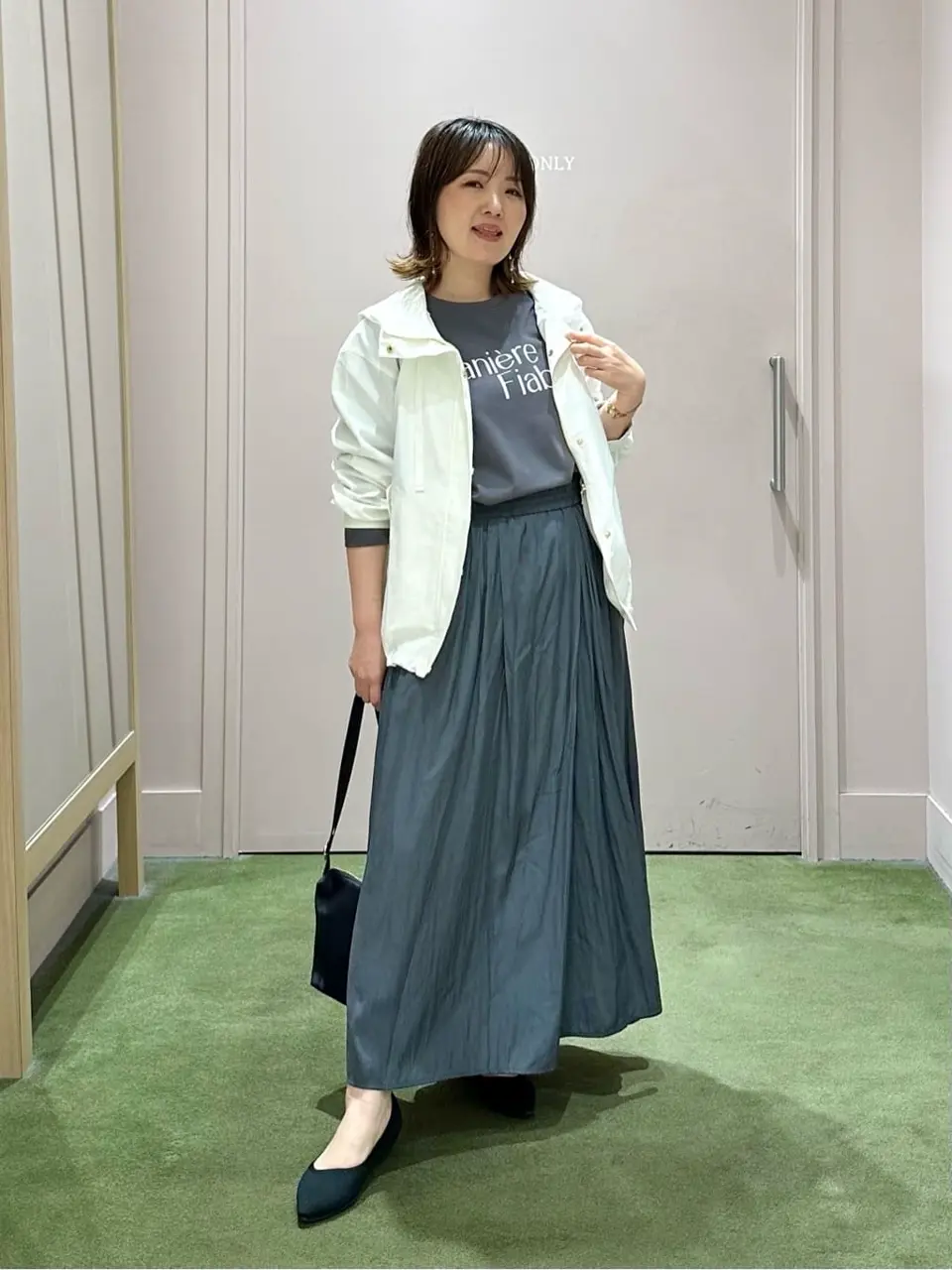 ANY フジコ コーディネート画像