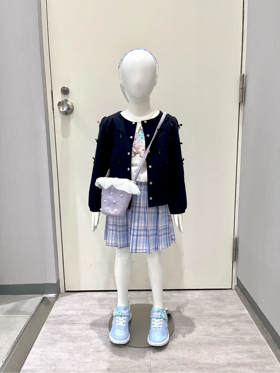 ANY 金井 コーディネート画像