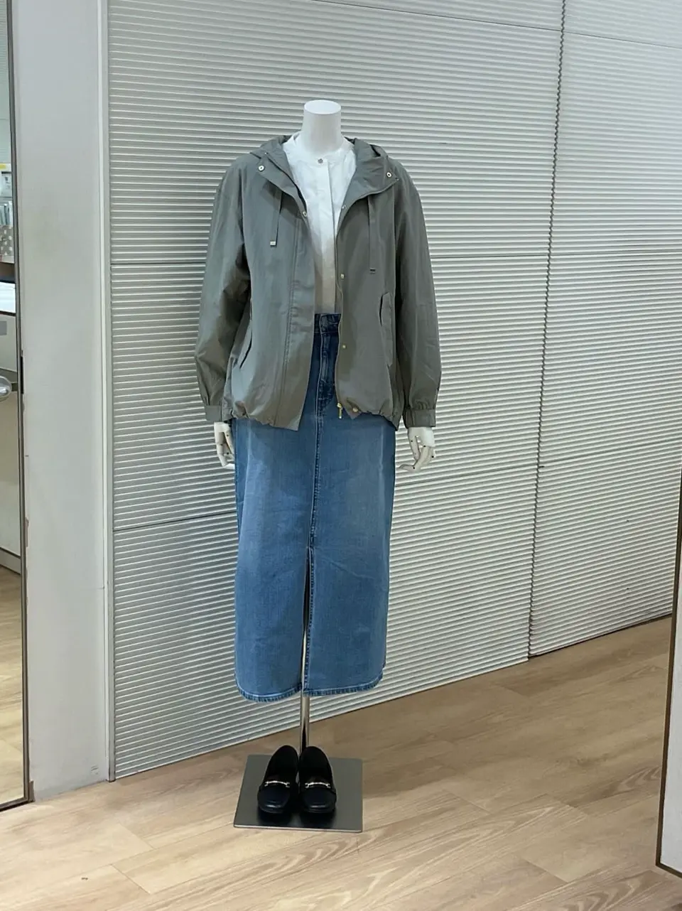 ANY こばやし コーディネート画像