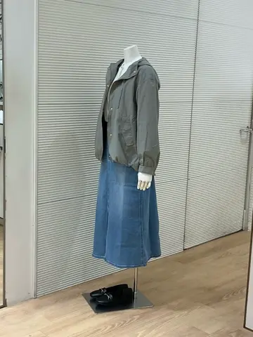 ANY こばやし コーディネート画像