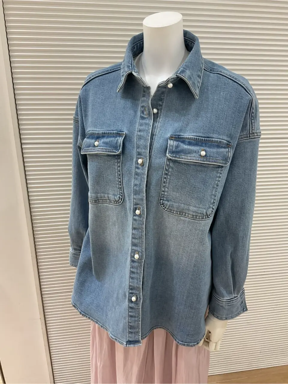 ANY こばやし コーディネート画像