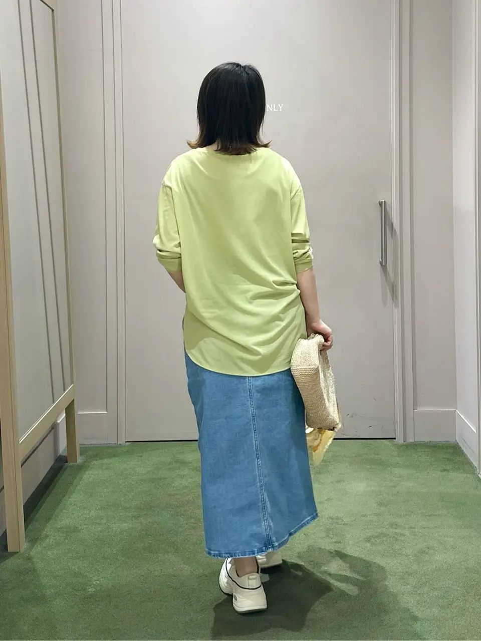 ANY フジコ コーディネート画像