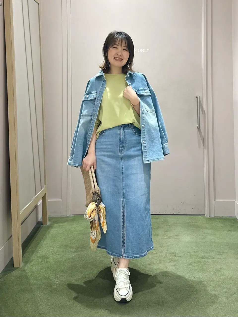 ANY フジコ コーディネート画像