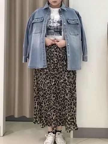 ANY カモガワ コーディネート画像