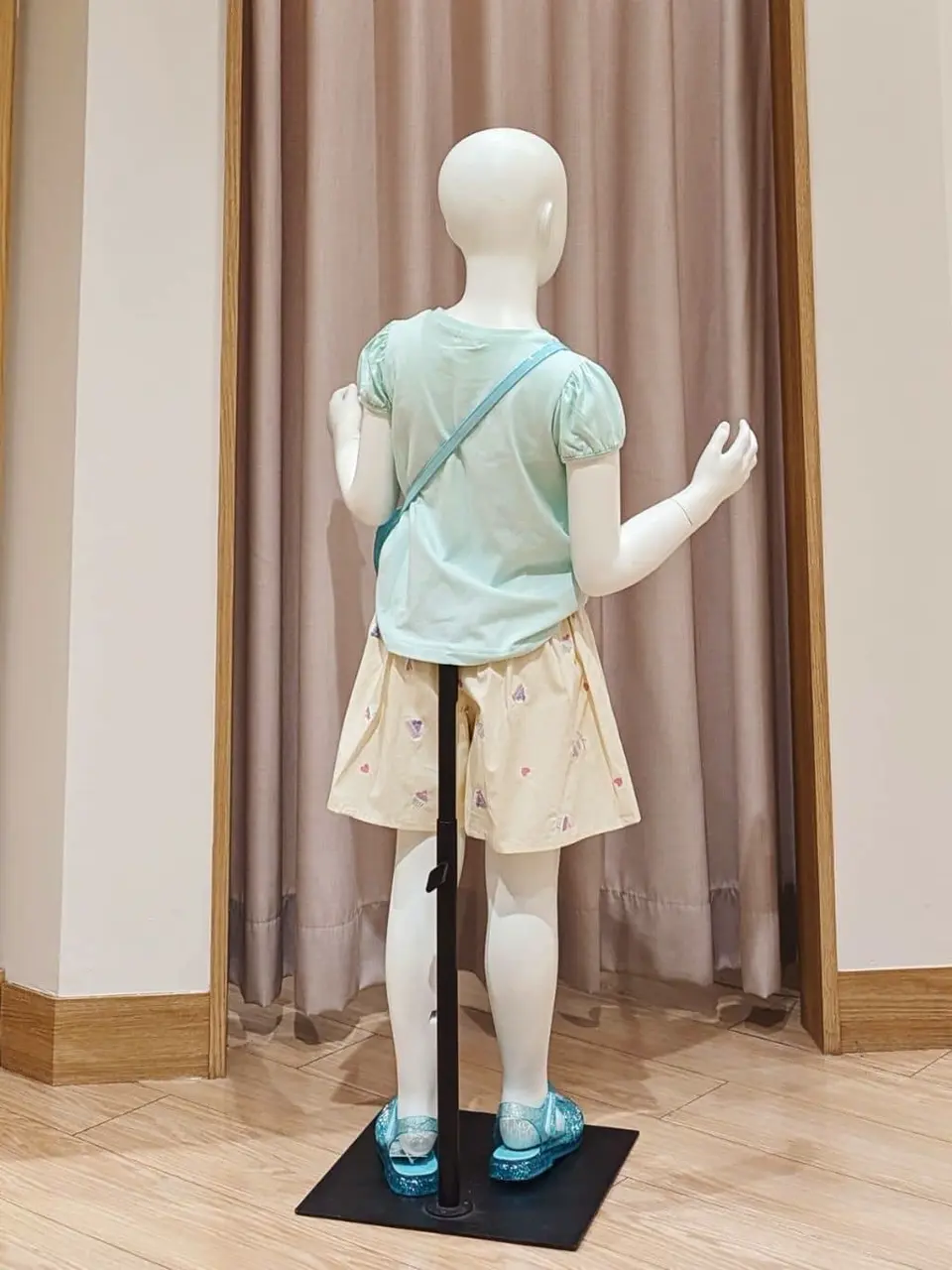 ANY 奥原 コーディネート画像