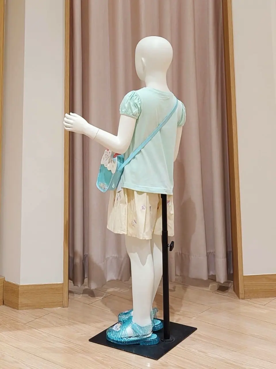 ANY 奥原 コーディネート画像