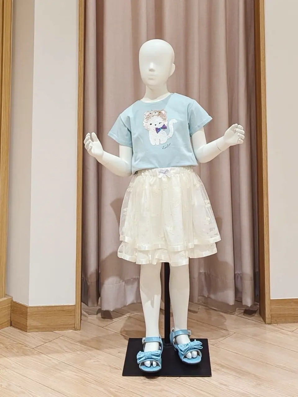 ANY 奥原 コーディネート画像