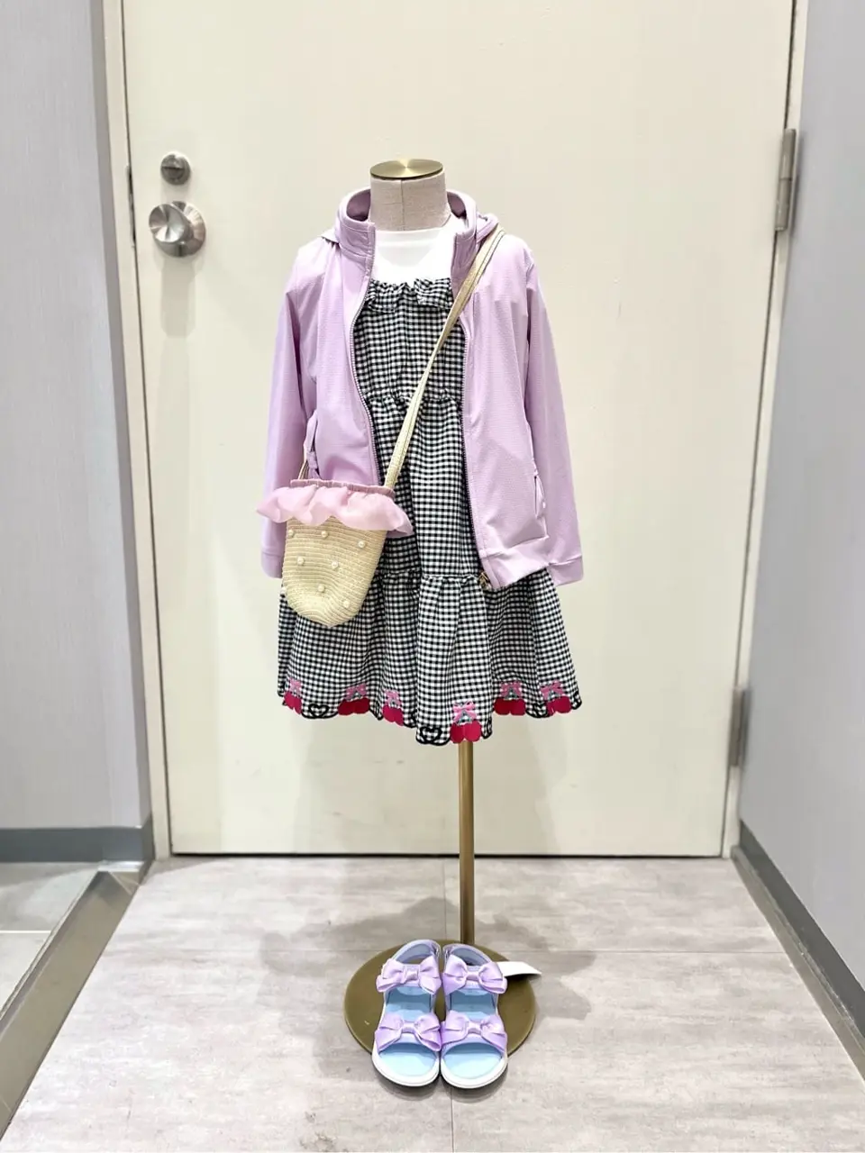 ANY 金井 コーディネート画像