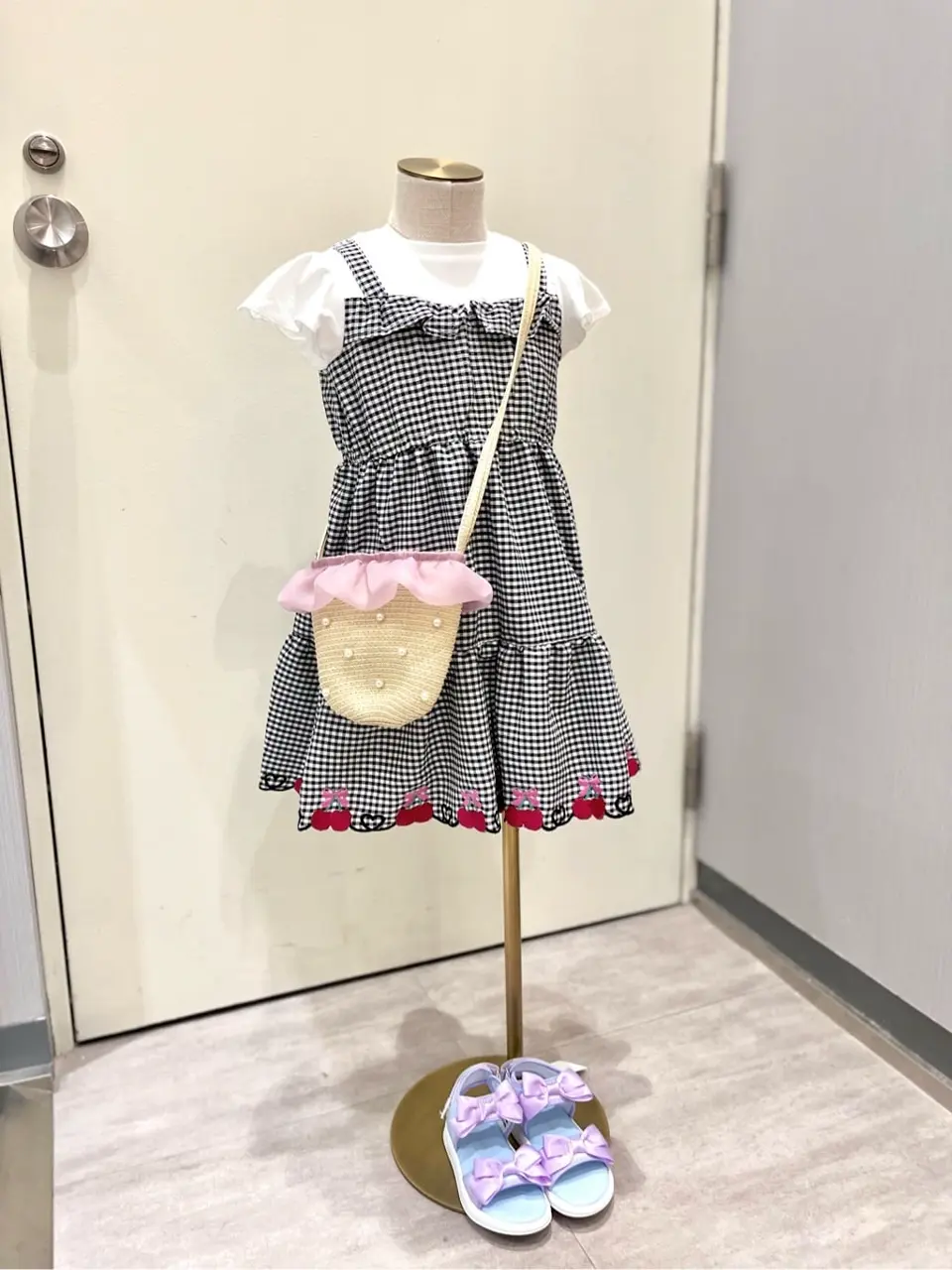 ANY 金井 コーディネート画像