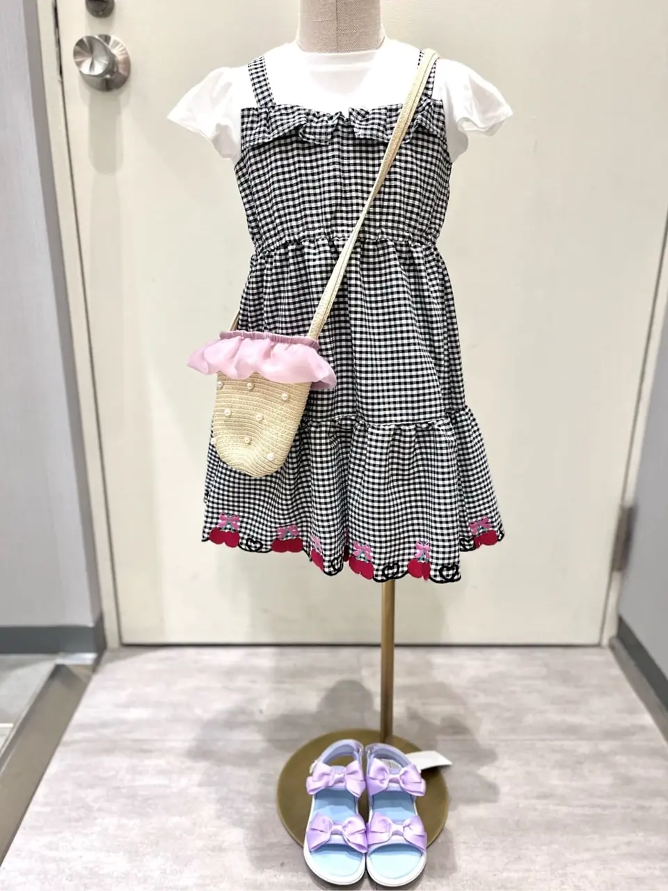 ANY 金井 コーディネート画像