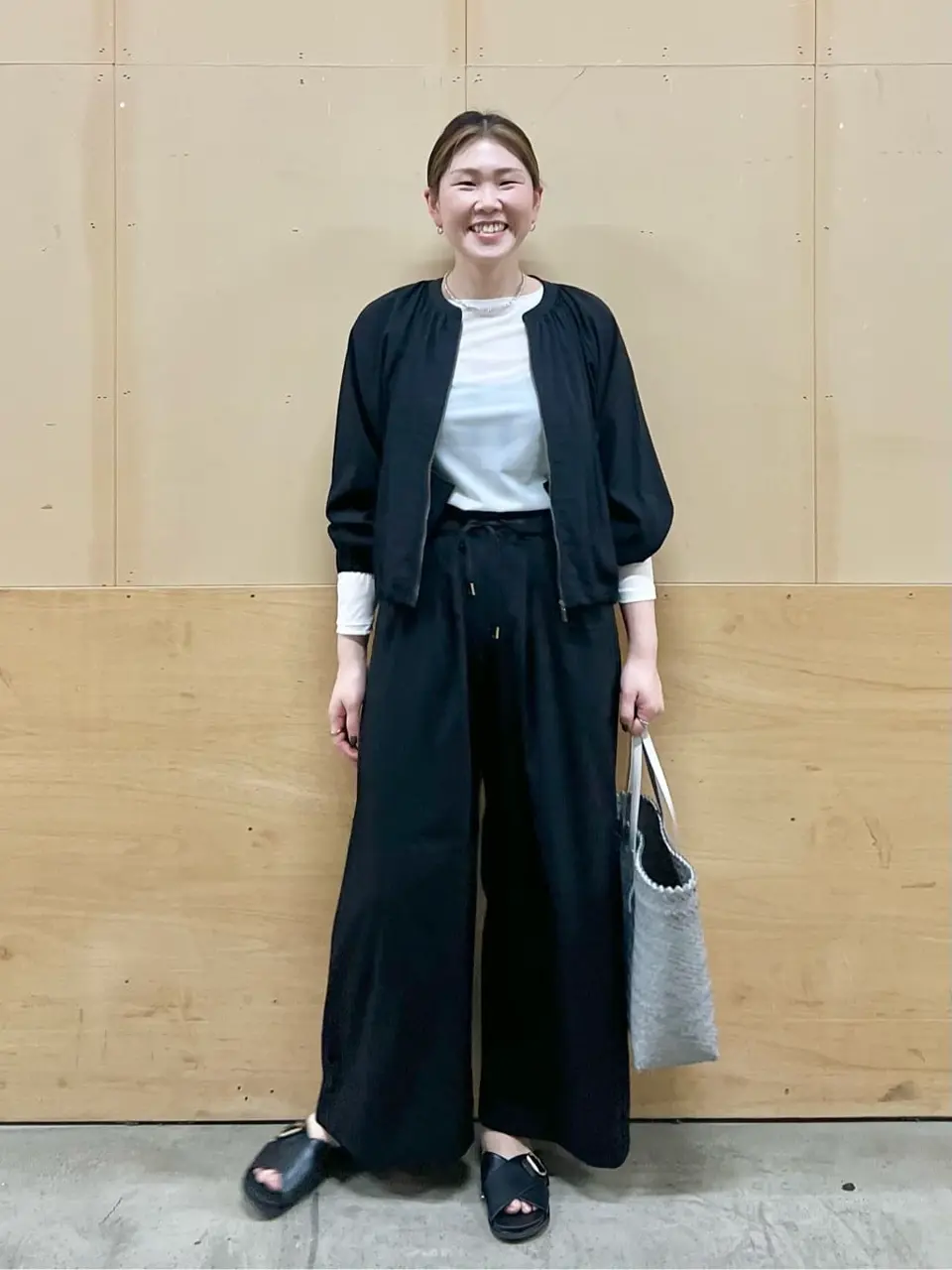 ANY 林 コーディネート画像