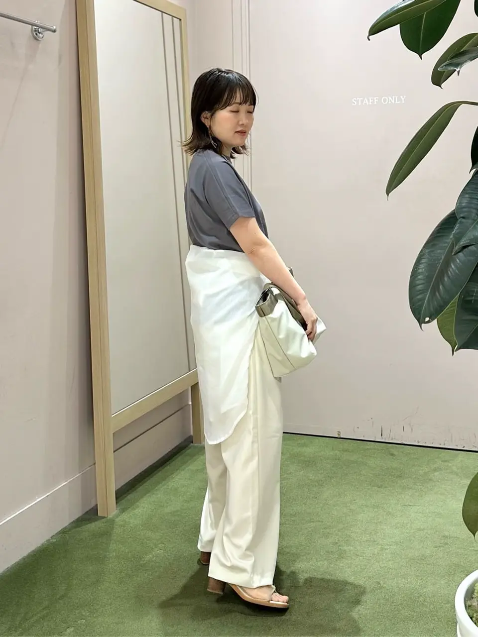 ANY フジコ コーディネート画像