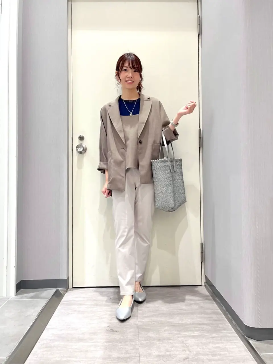 ANY 金井 コーディネート画像