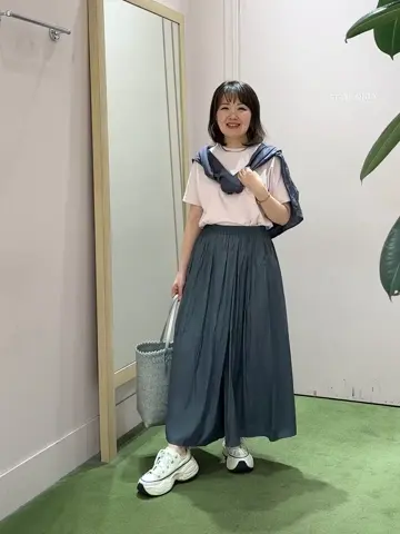 ANY フジコ コーディネート画像