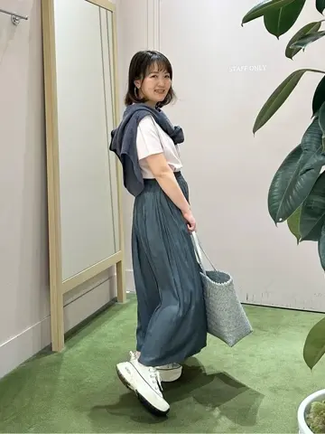 ANY フジコ コーディネート画像