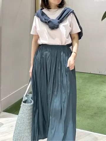 ANY フジコ コーディネート画像