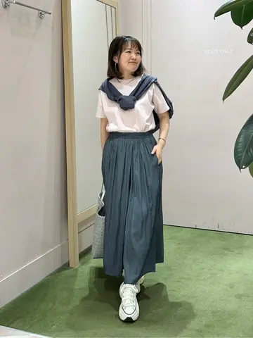 ANY フジコ コーディネート画像