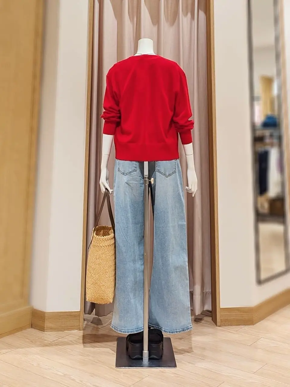 ANY 岩田 コーディネート画像