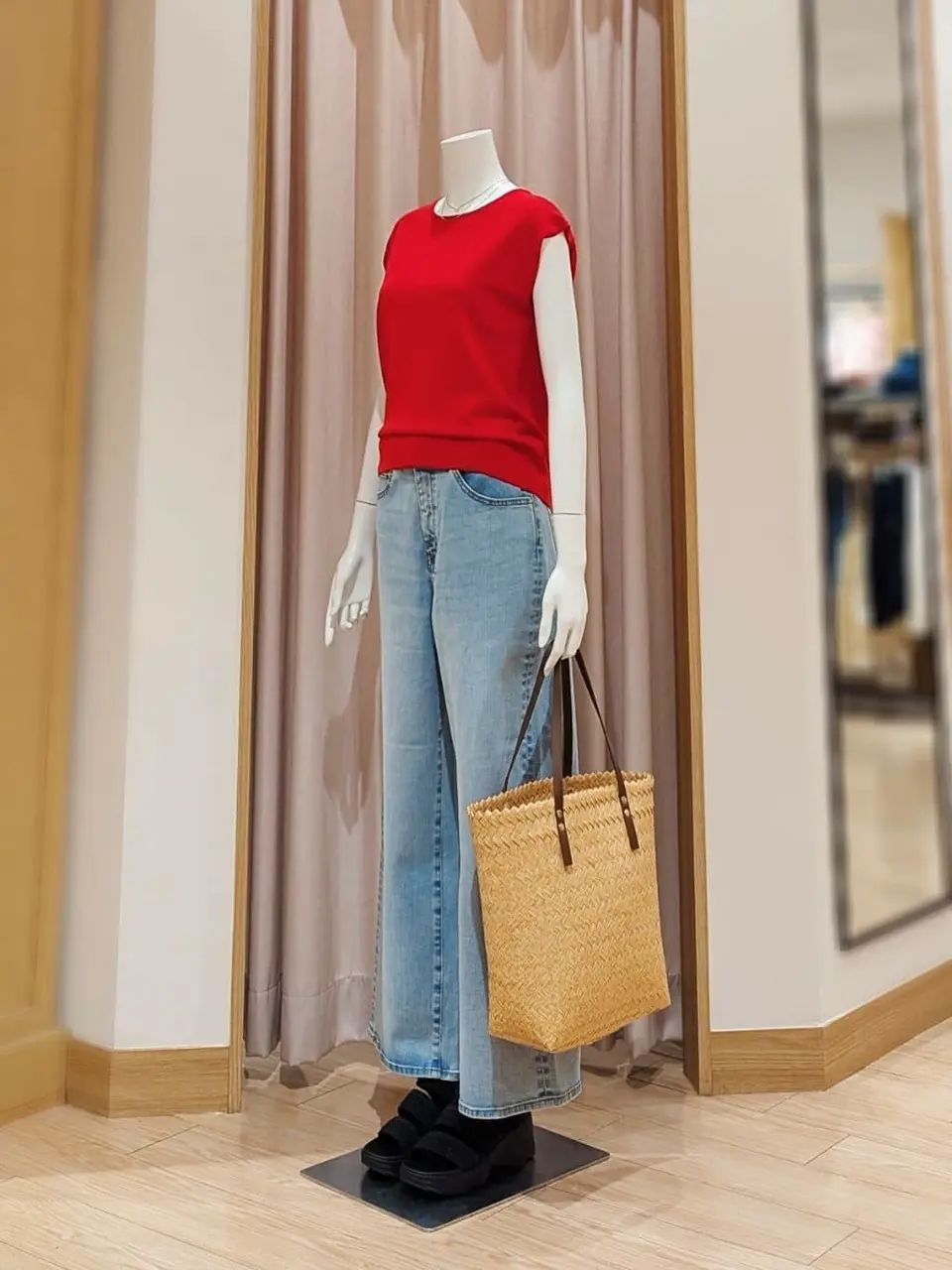 ANY 岩田 コーディネート画像