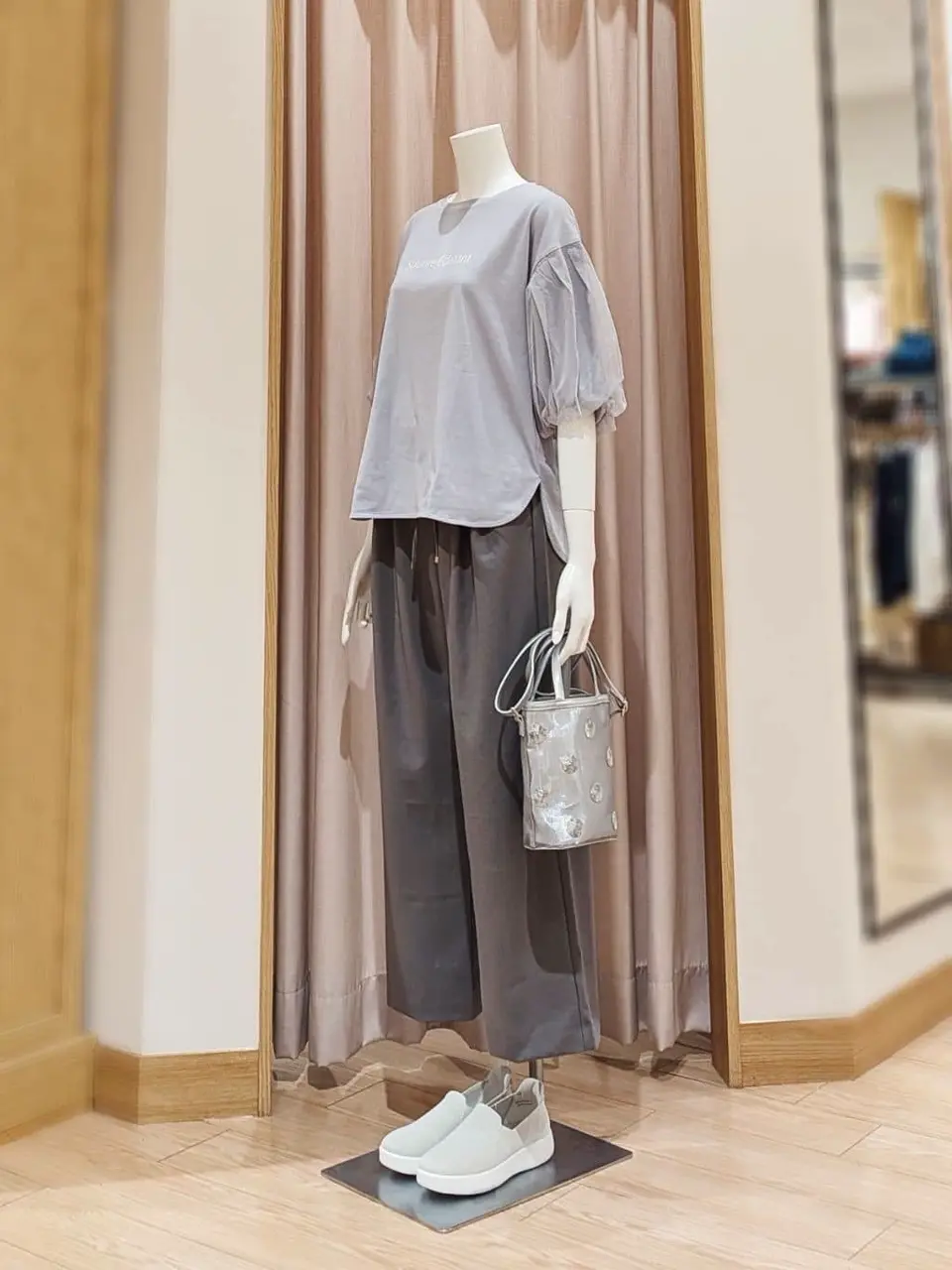 ANY 岩田 コーディネート画像