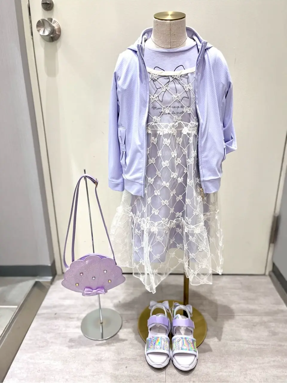 ANY 金井 コーディネート画像