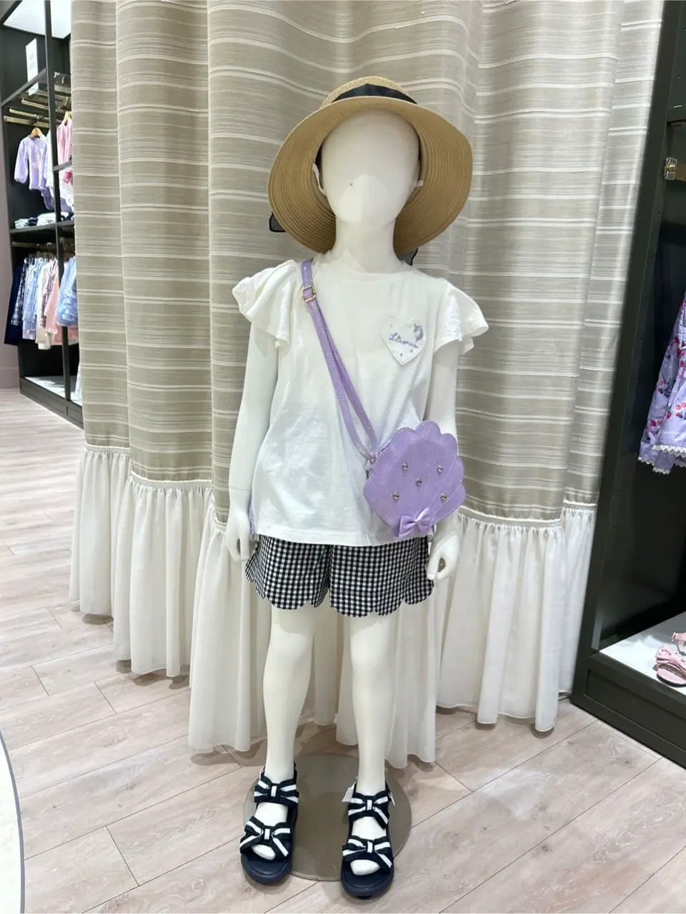 ANY 岡田 コーディネート画像