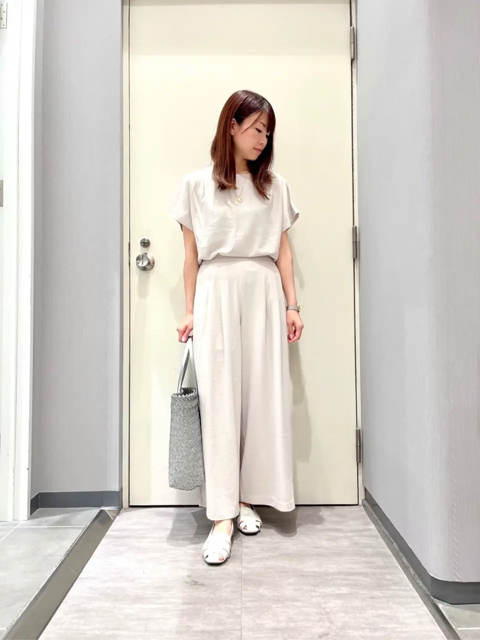 ANY 金井 コーディネート画像